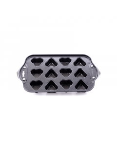 A cup cake mold with 12 moving hearts