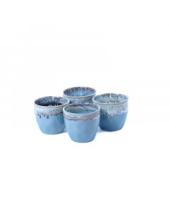 A set of 4 blue porcelain cups
