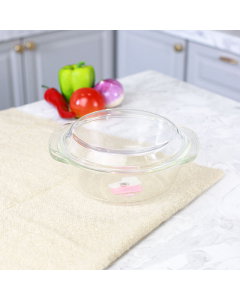 Glass bowl with lid