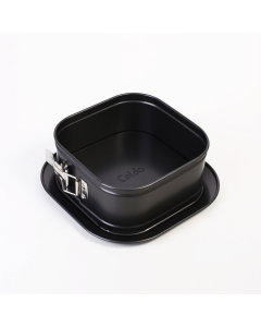 Cake tray
