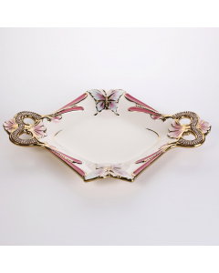 A compromise serving dish