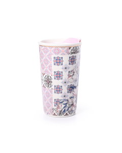Porcelain cup with lid