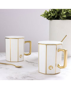 cup set with 2 tablets with the plate and a cover