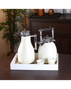 Thermos set, with a pearlescent silver handle